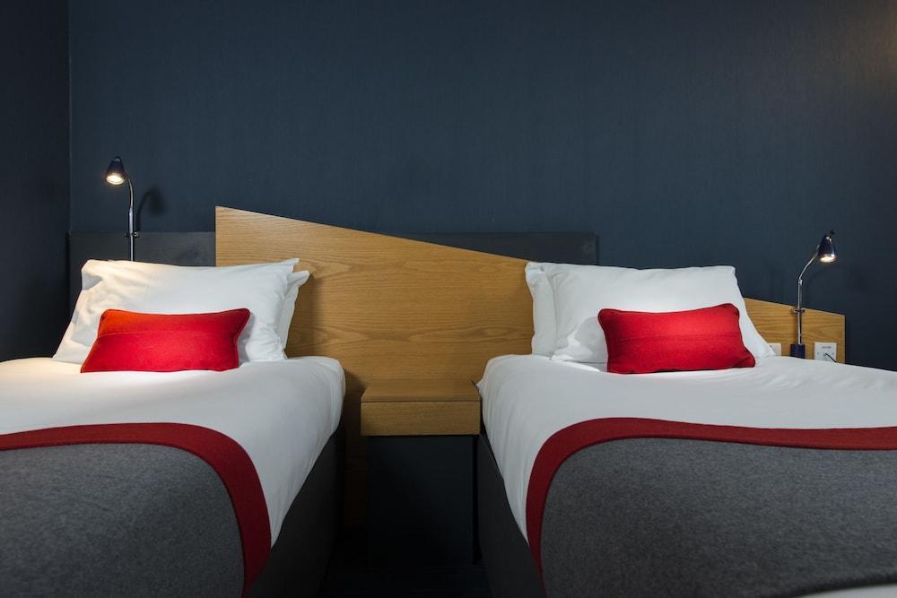 Holiday Inn Express Taunton East By Ihg Exterior foto