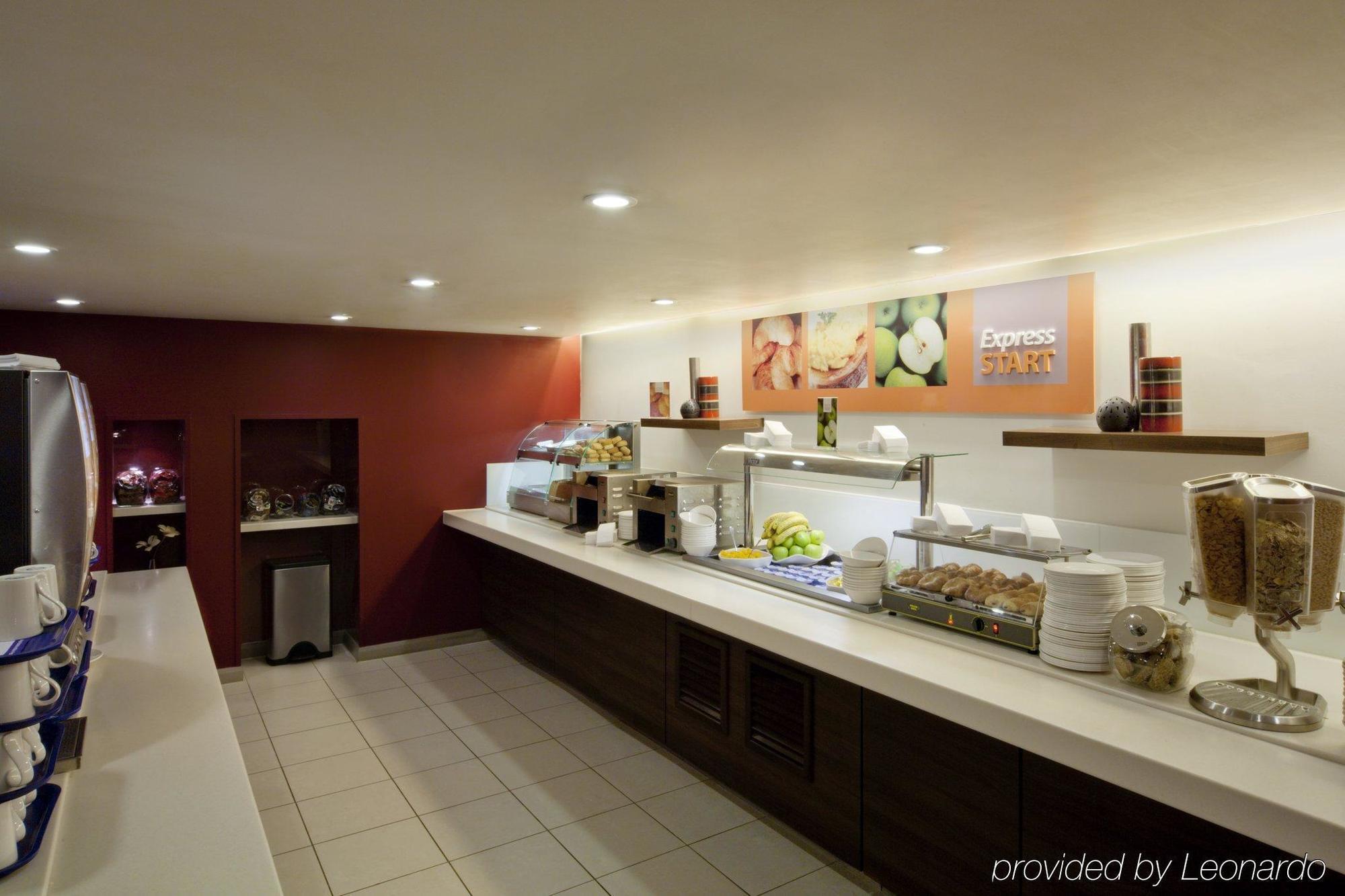 Holiday Inn Express Taunton East By Ihg Restaurante foto